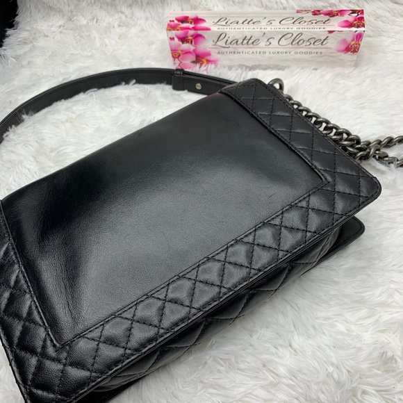 ❌SOLD❌ Chanel New Medium Enchained Black Boy Bag - Picture 4 of 8